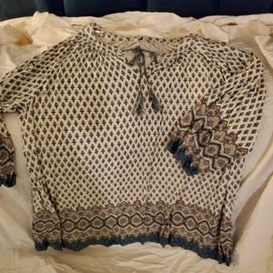 Rose + Olive 2x 3/4 Sleeve Green Patterned On Cream